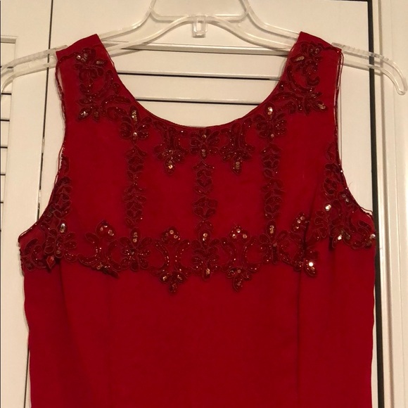 Stunning A-Line size 10 red dress with bow in back - Picture 2 of 8